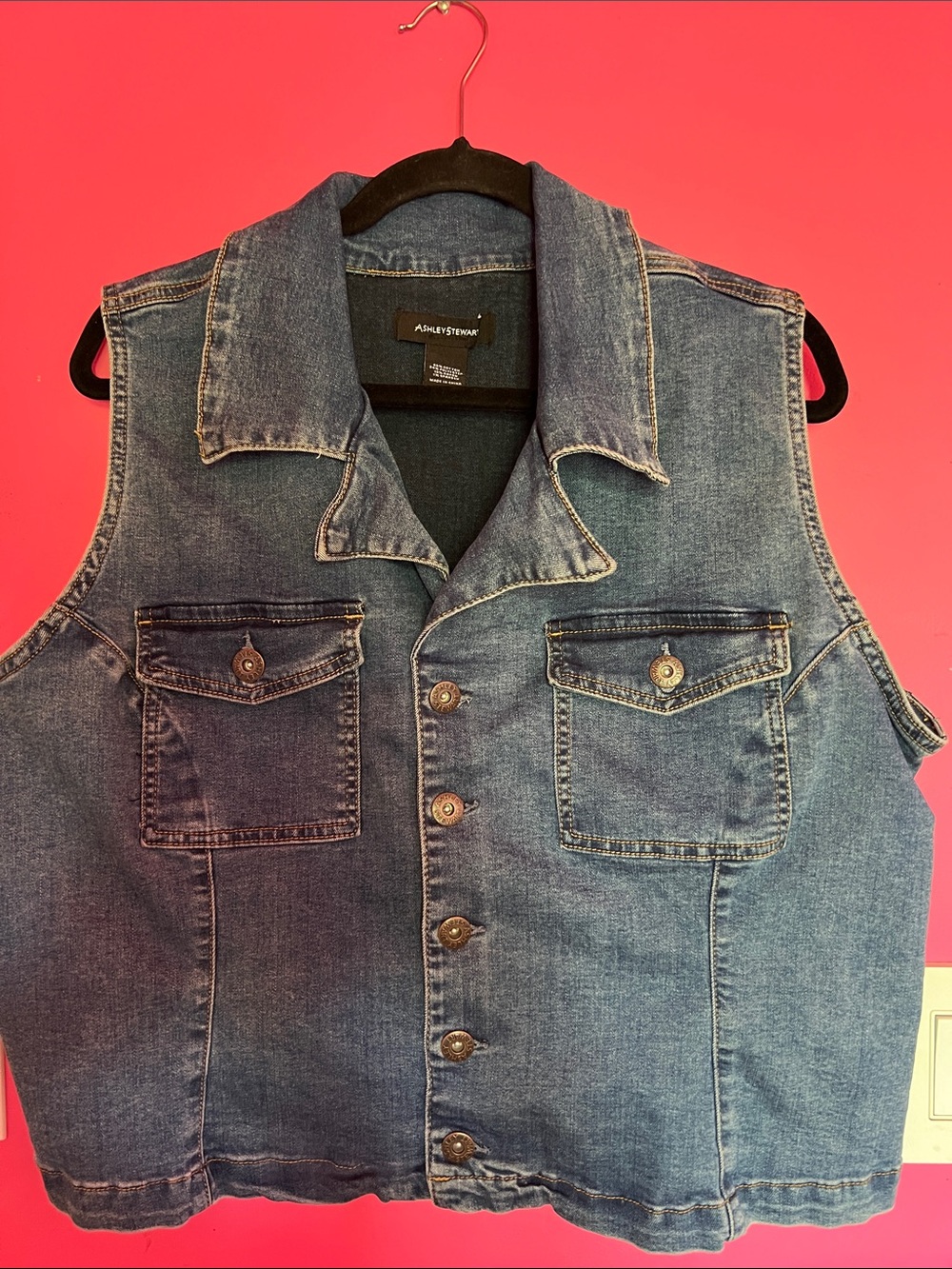Ashley Stewart Women's Medium Blue Denim Vest      Size 18/20